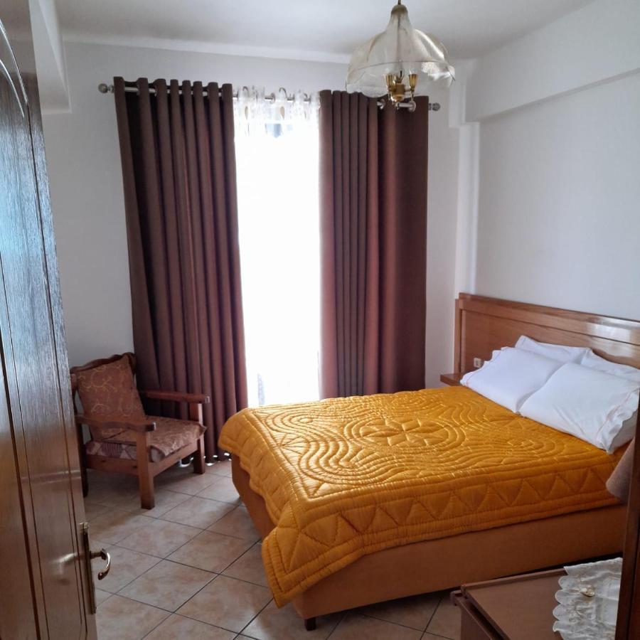 Flora Apartments ซารานเดอ ภายนอก รูปภาพ