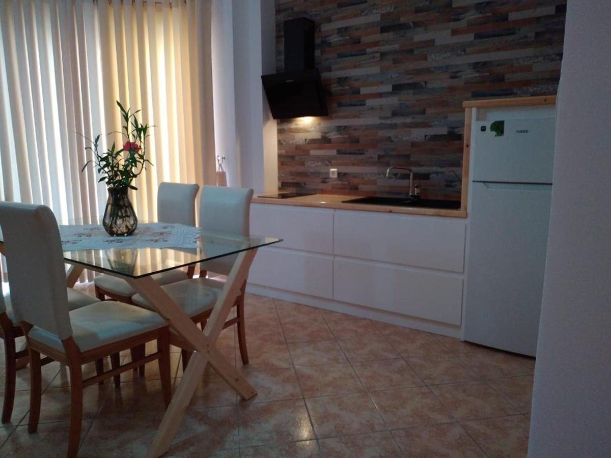 Flora Apartments ซารานเดอ ภายนอก รูปภาพ