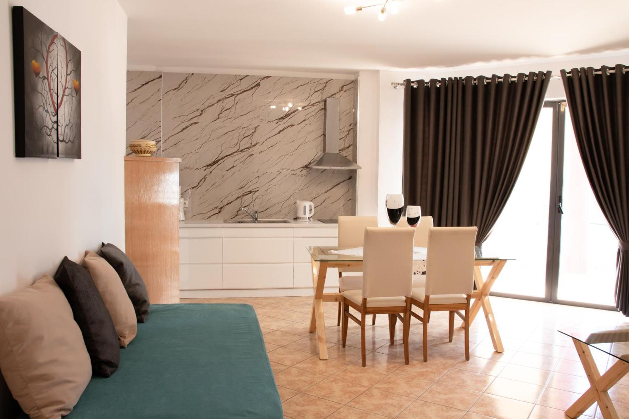 Flora Apartments ซารานเดอ ภายนอก รูปภาพ