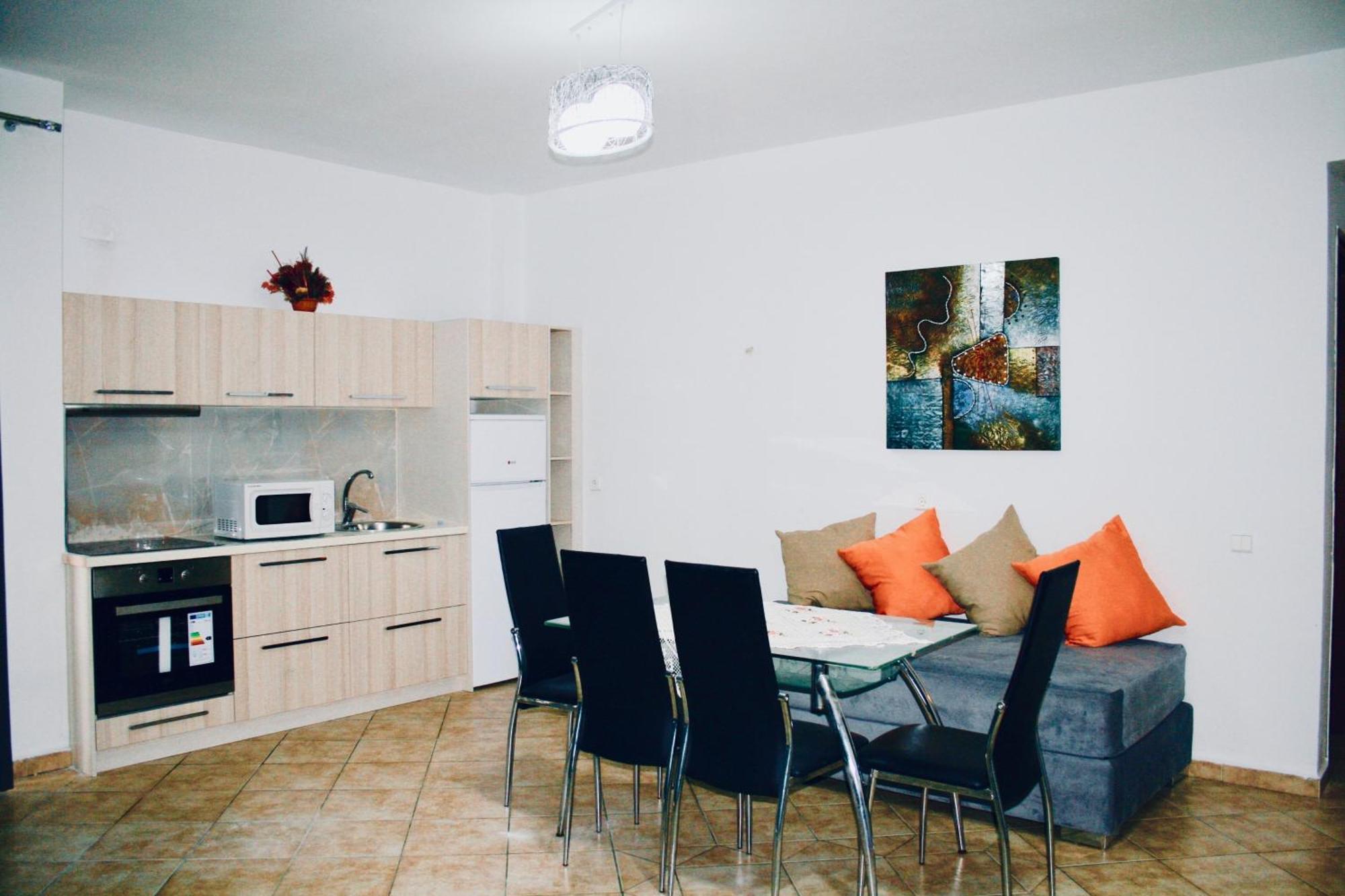Flora Apartments ซารานเดอ ภายนอก รูปภาพ