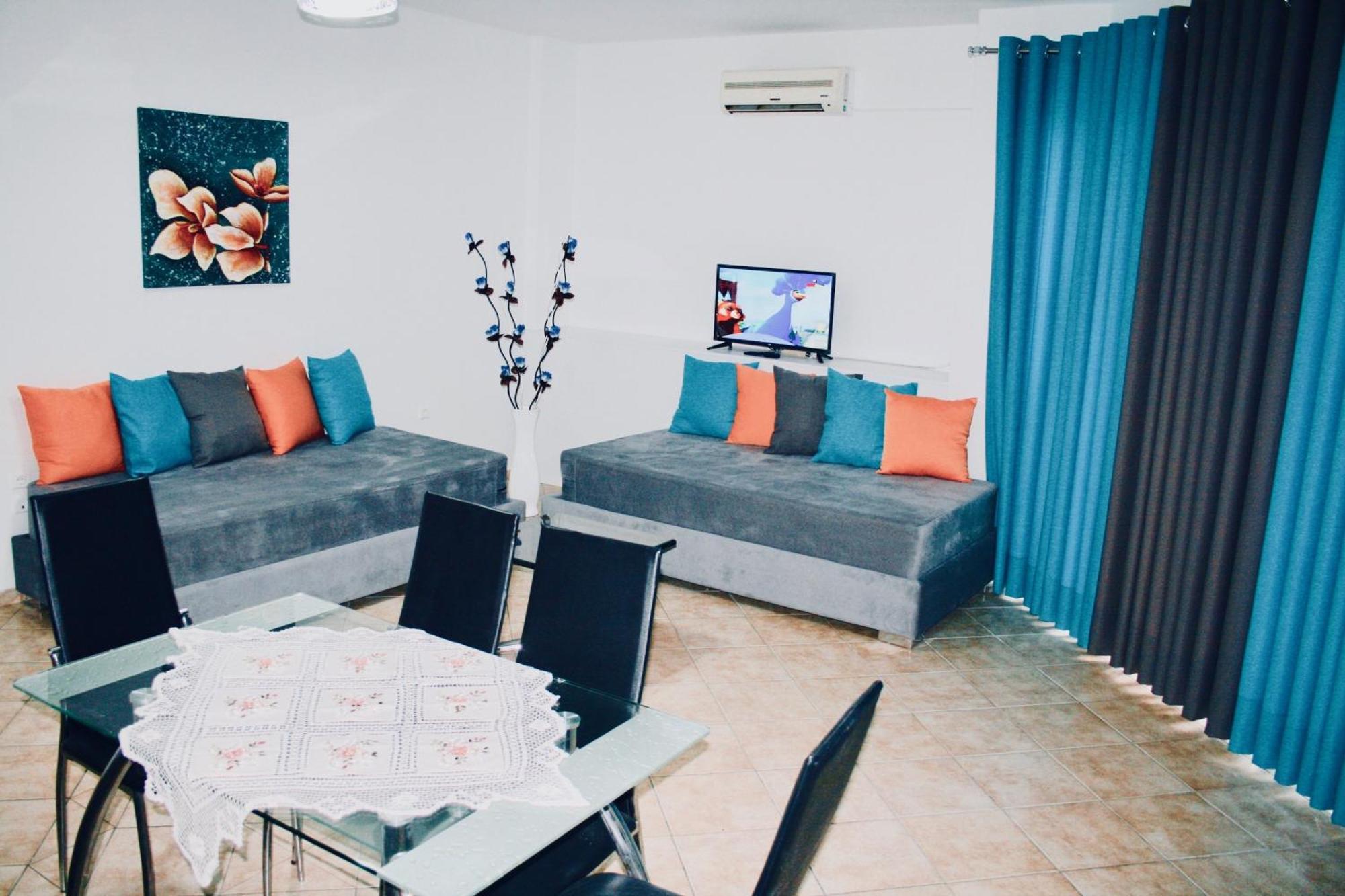 Flora Apartments ซารานเดอ ภายนอก รูปภาพ