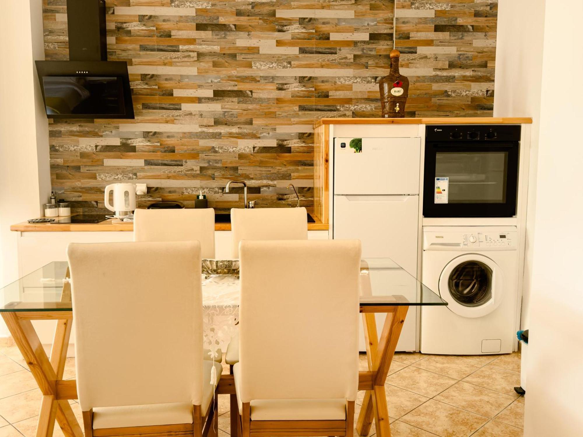 Flora Apartments ซารานเดอ ภายนอก รูปภาพ