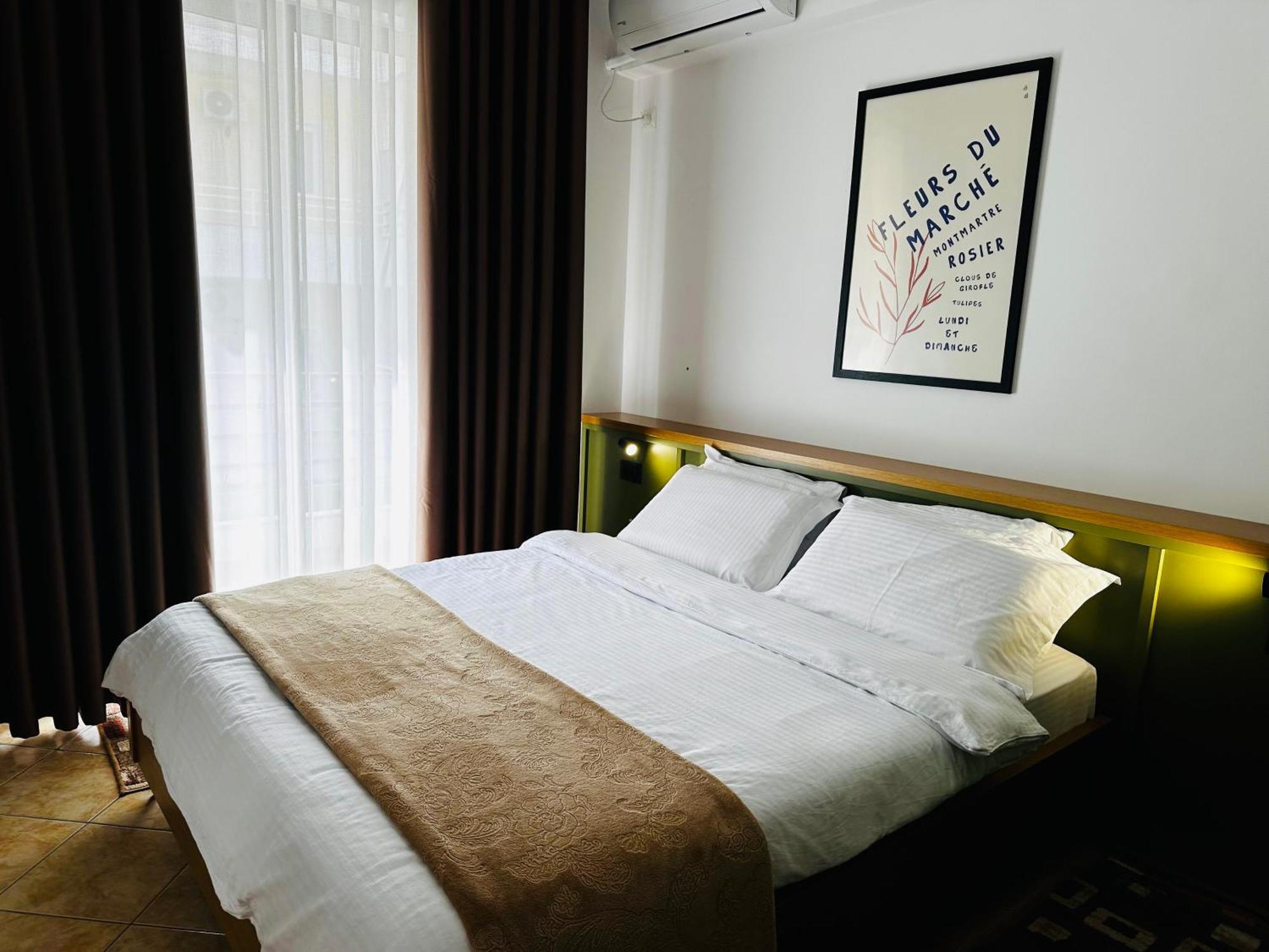 Flora Apartments ซารานเดอ ภายนอก รูปภาพ